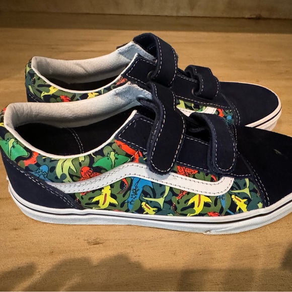 Dinosaur Vans size 6.5 Like New - Picture 1 of 5